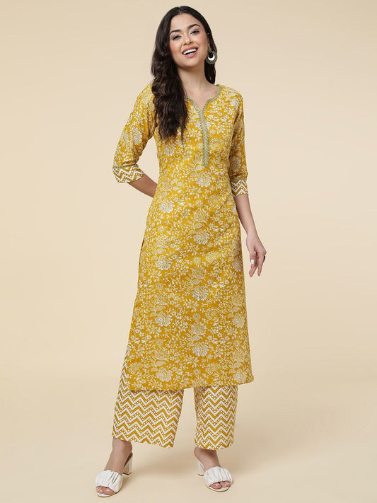 Stylish Casual Wear Straight Kurti Pant Set