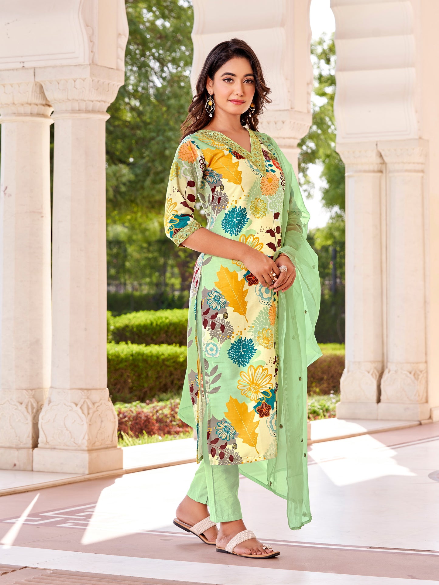 Women Floral Print Kurta with Pants And Dupatta