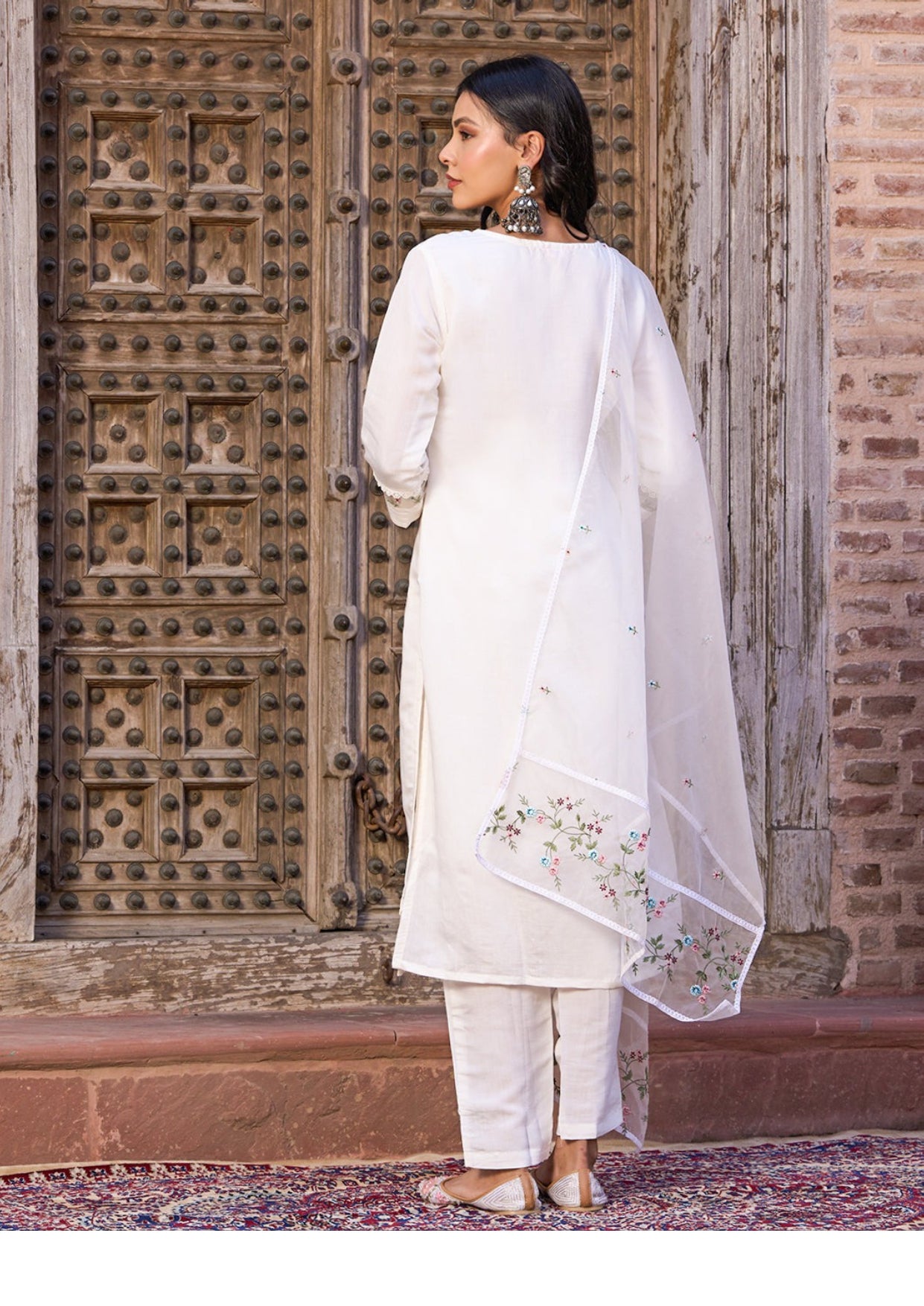 Beautiful Viscose Chanderi Suit With Embroidery Work On Kurta And Floral Dupatta